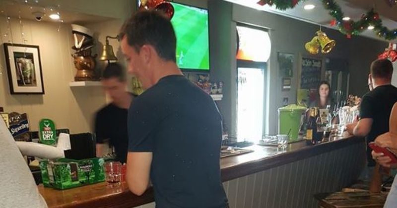 14915818267831 800x420 1481144153 This Guy REALLY Wanted To Get Into This Pub, But His Shoes Didn't Fit The Dress Code