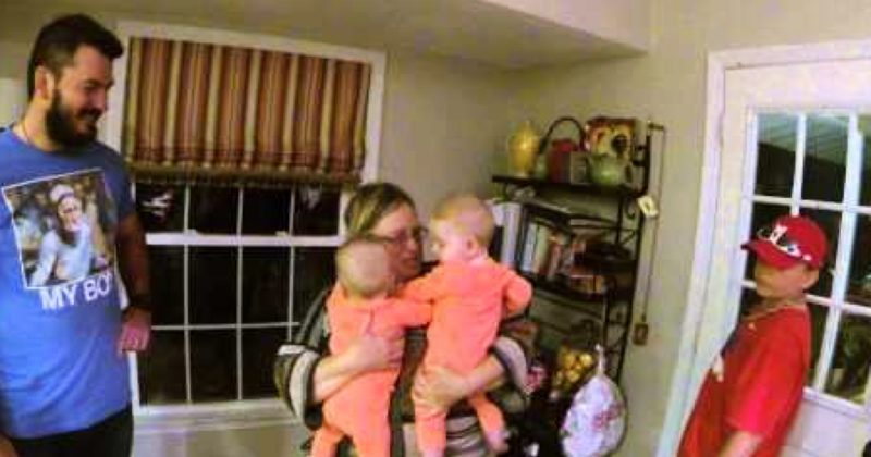 15112808868965 800x420 1454282144 They Brought Their New Babies To Meet Their Grandma...Her Reaction? Priceless!