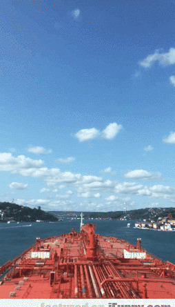 15143912909799 ciintfvm05 Oil Tanker Passing Through Bosphorus