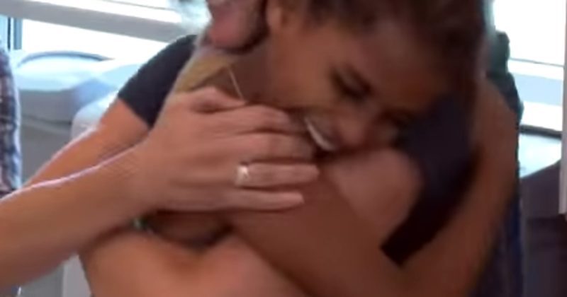 15157737151089 800x420 1471392850 They Never Gave Up. Now They Get To See Their Daughter For The First Time In Years!