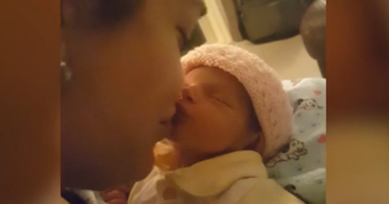 15169832826325 800x420 1508438130 When This Mom Goes In For A Kiss, Her Tiny Baby Does The Cutest Thing