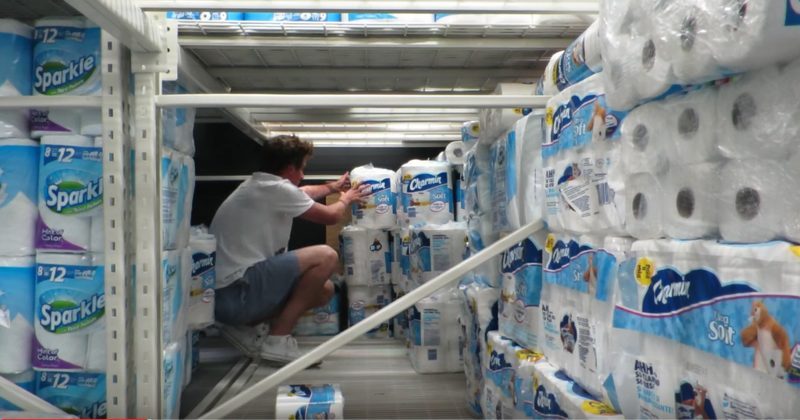 15188841063728 800x420 1464140492 What These Guys Did At Walmart Will Have You Laughing So Hard -- They Have No Shame!