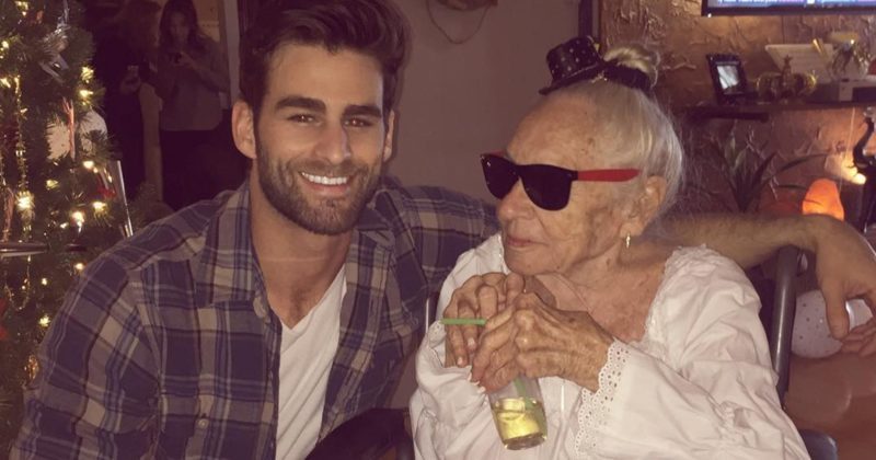 15203529702600 800x420 1485453685 His Neighbor Was Dying And Needed Help -- That's When He Did Something Selfless