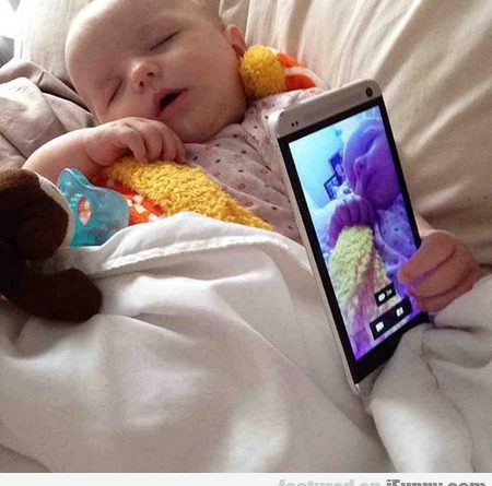 15214760789778 xytdy0og9s Baby's First Selfie