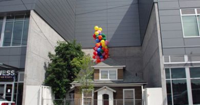 15288200826887 hflqjz3adc I Live Next To A Real Life Pixar House...